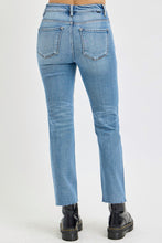 Load image into Gallery viewer, HR Crop Straight Jeans