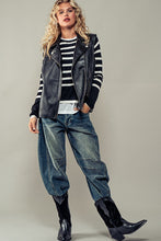 Load image into Gallery viewer, Roadster Enigma Vest