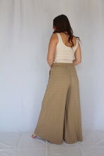 Load image into Gallery viewer, Zelda Wide Leg Pant
