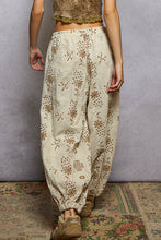 Load image into Gallery viewer, Embroidered Jogger