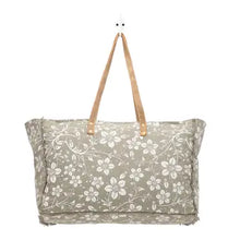 Load image into Gallery viewer, Chalky Weekender Bag