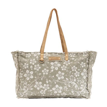 Load image into Gallery viewer, Chalky Weekender Bag
