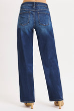 Load image into Gallery viewer, Mid Rise Baggy Jeans