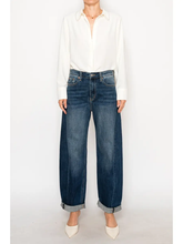 Load image into Gallery viewer, Brea Tapered Barrel Jeans