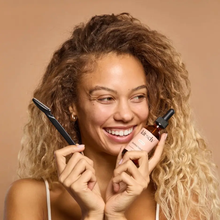 Load image into Gallery viewer, Hydrating Dermaplane Oil