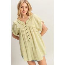 Load image into Gallery viewer, Flowy relaxed fit 100 cotton top