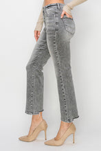 Load image into Gallery viewer, Cali High Rise Jeans
