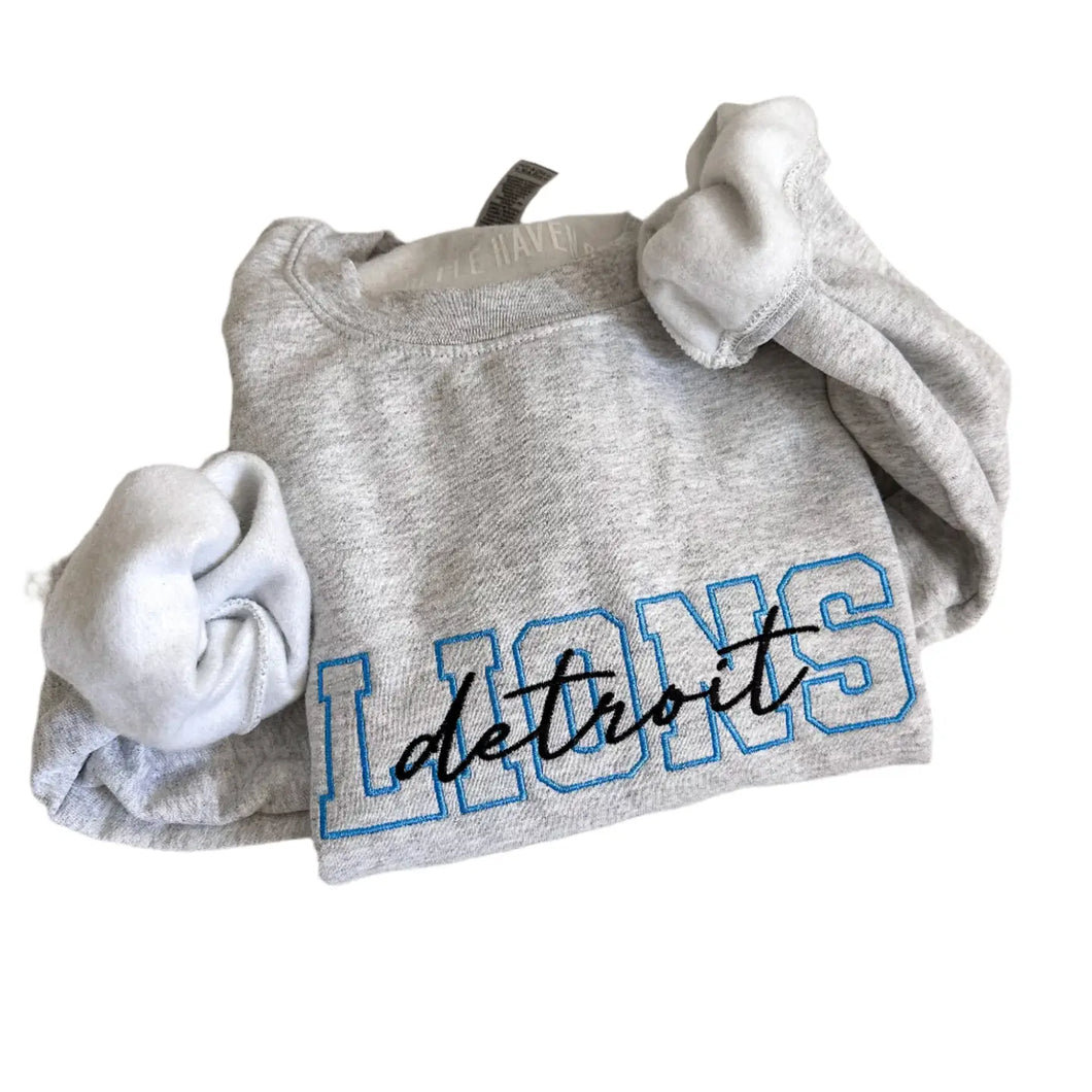 DL Embroidered Crewneck