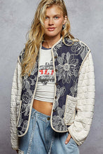Load image into Gallery viewer, Pol quilted jacket with floral pattern
