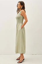 Load image into Gallery viewer, Ocean Mist Midi Dress
