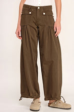 Load image into Gallery viewer, Mila Wide Leg Pant
