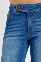 Load image into Gallery viewer, Ivy High Rise Crop Wide Leg Jeans
