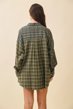 Load image into Gallery viewer, Kambrie Plaid Flannel Shirt
