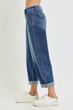 Load image into Gallery viewer, Slouchy Crop Barrel Jeans
