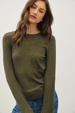Load image into Gallery viewer, Parker Long Sleeve Basic
