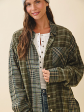 Load image into Gallery viewer, Kambrie Plaid Flannel Shirt
