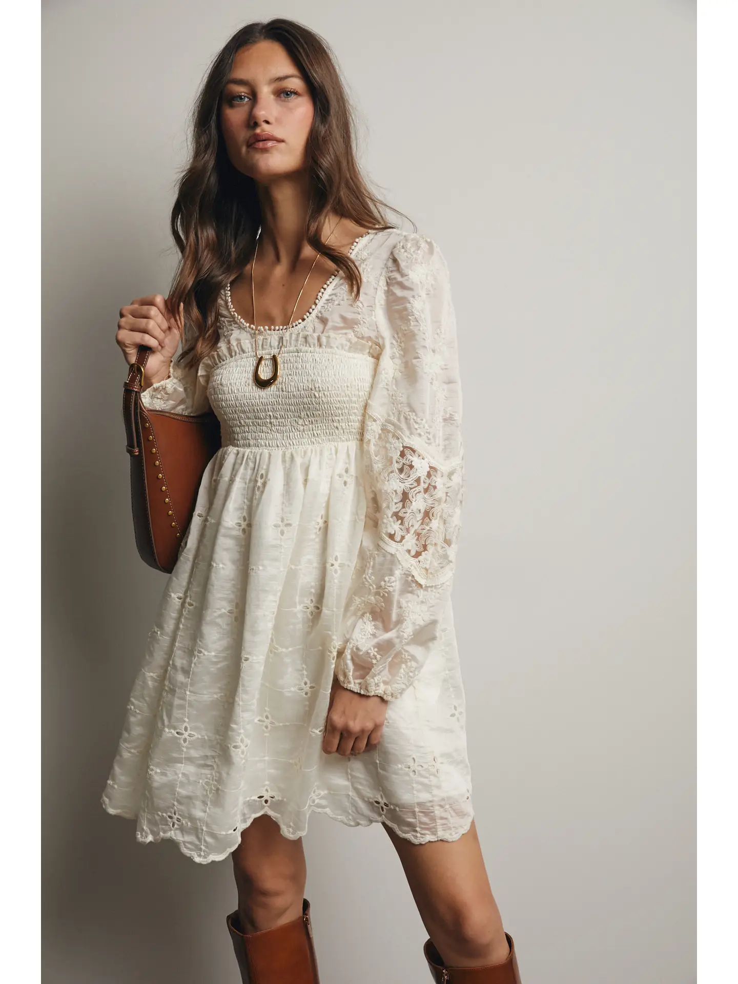 Embroidered Lace Mini Dress L Embroidered Lace Mini Dress L