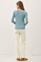 Load image into Gallery viewer, Basic Scoop Neck Ribbed Tee
