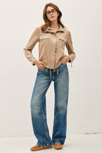 Load image into Gallery viewer, Cropped Utility Safari Jacket

