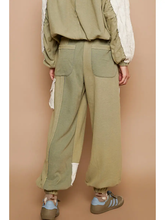 Load image into Gallery viewer, Aura Ribbed Jogger Pants
