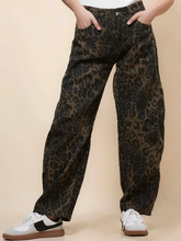 Load image into Gallery viewer, Mila Mid Rise Barrel Jeans

