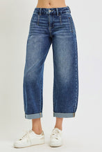 Load image into Gallery viewer, Slouchy Crop Barrel Jeans
