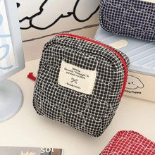Load image into Gallery viewer, Heart Quilted Makeup Bag
